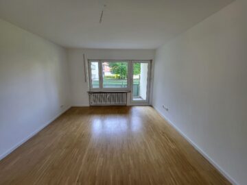 Schöne, modernisierte 3-Zimmerwohnung mit Loggia in der Hammerschmiede zu vermieten, 86169 Augsburg, Etagenwohnung