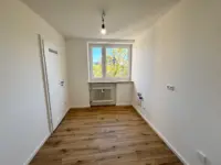 Küche mit Speisekammer